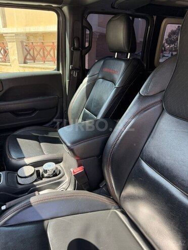 Jeep Wrangler-7