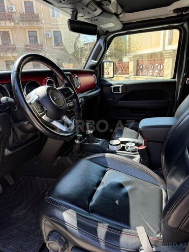 Jeep Wrangler-3
