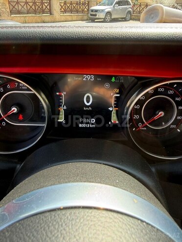 Jeep Wrangler-12