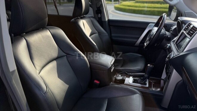 Toyota Land Cruiser Prado-10