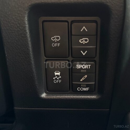 Toyota Land Cruiser Prado-14