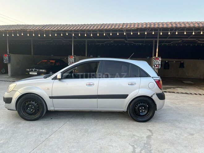 Kia Rio-3