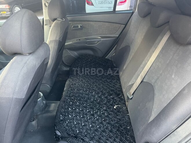 Kia Rio-9