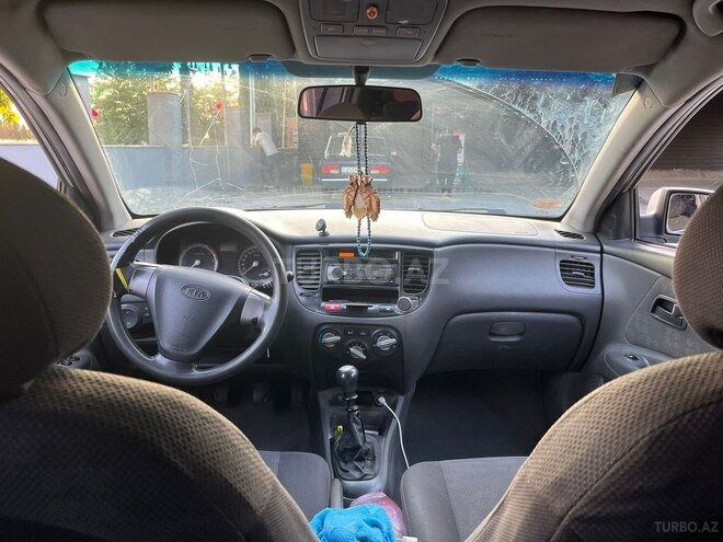 Kia Rio-7
