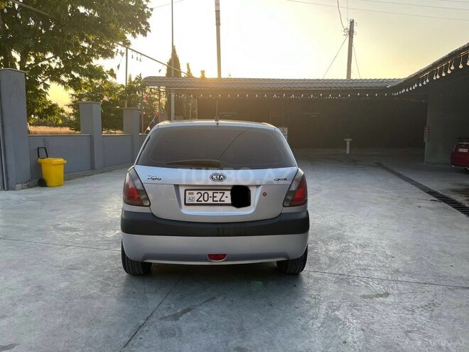 Kia Rio-2