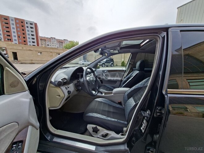 Mercedes C 240-12
