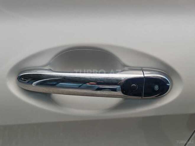 Nissan Note-7