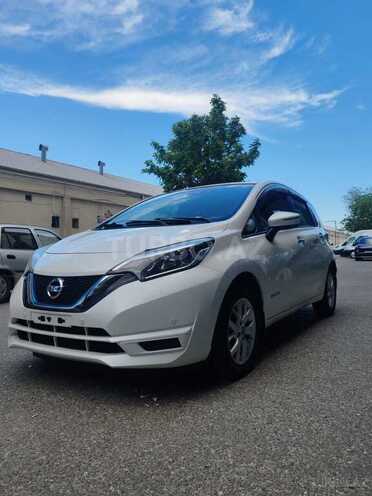 Nissan Note-4