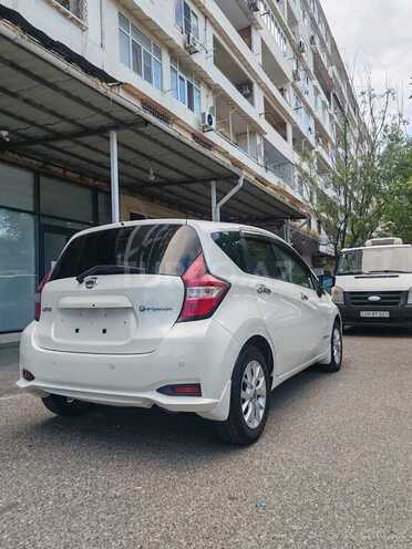 Nissan Note-3