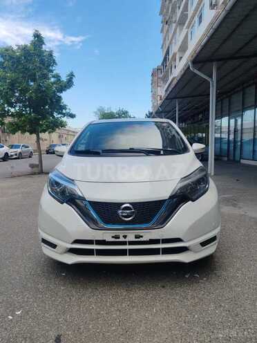 Nissan Note-1