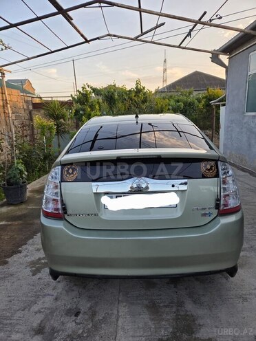 Toyota Prius-2