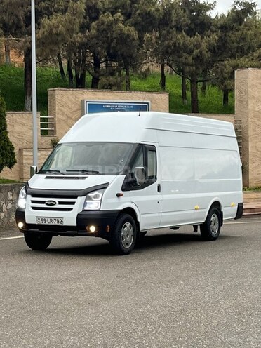 Ford Transit-1