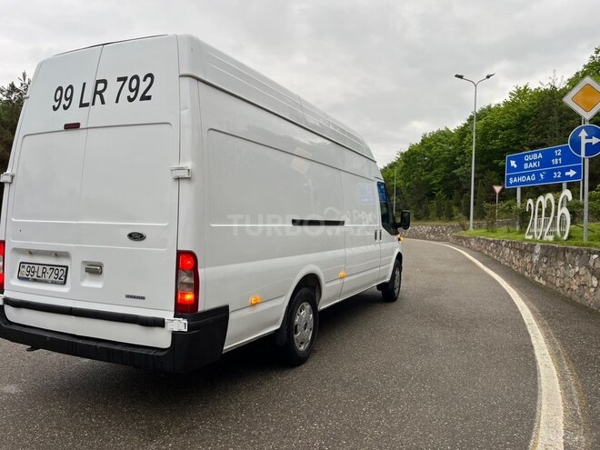 Ford Transit-7