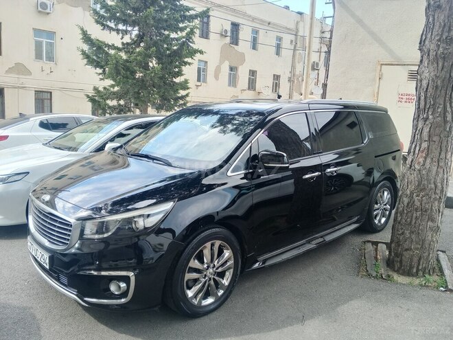Kia Carnival-6