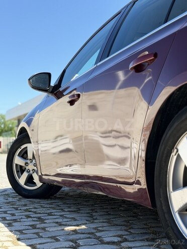 Chevrolet Cruze-16