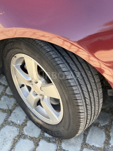 Chevrolet Cruze-20