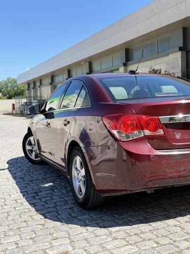 Chevrolet Cruze-14