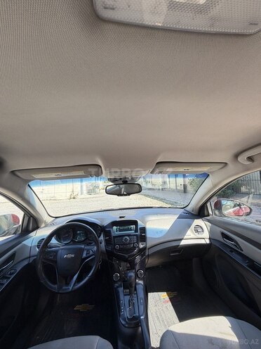 Chevrolet Cruze-8