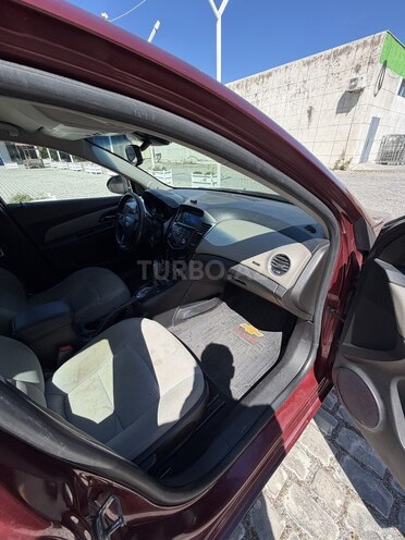Chevrolet Cruze-9