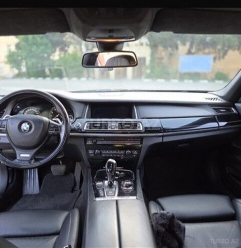 BMW 750-4