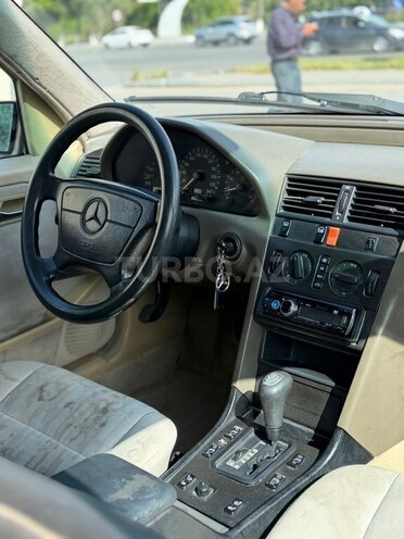 Mercedes C 180-15