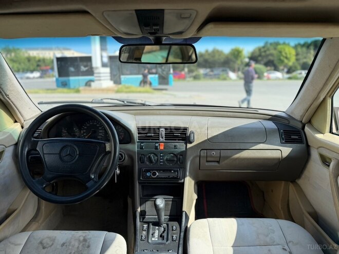 Mercedes C 180-16