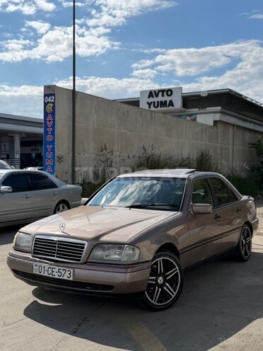 Mercedes C 180-4