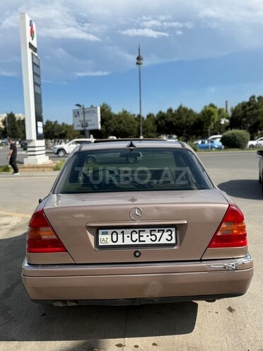 Mercedes C 180-9