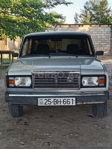 LADA (VAZ) 2107-1