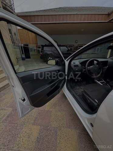 Opel Astra-14