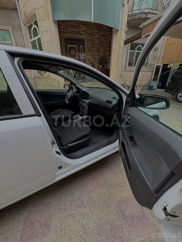 Opel Astra-16