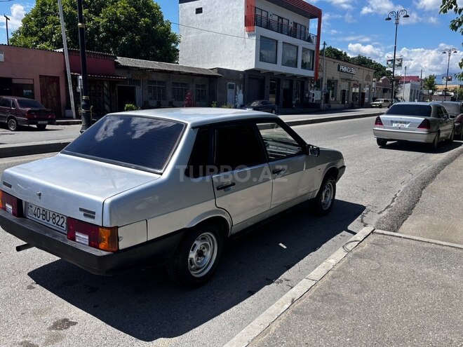 LADA (VAZ) 21099-4