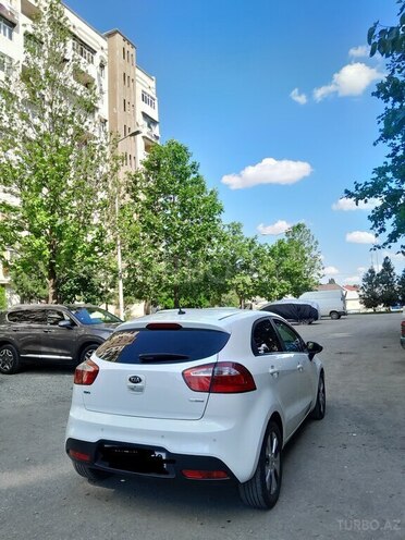 Kia Rio-2