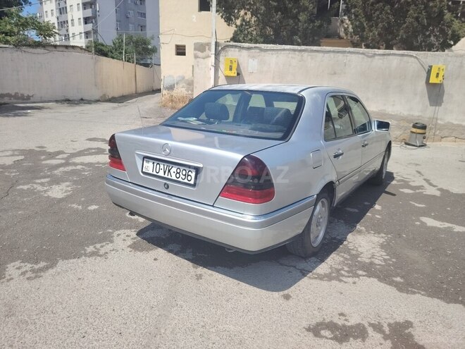 Mercedes C 180-17