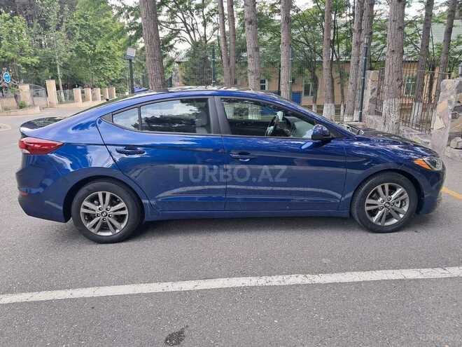 Hyundai Elantra-2