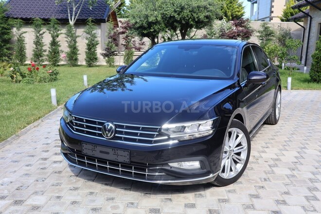Volkswagen Passat-1
