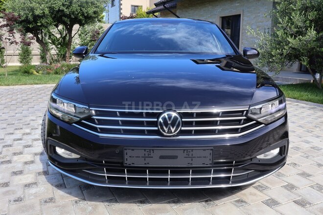 Volkswagen Passat-2