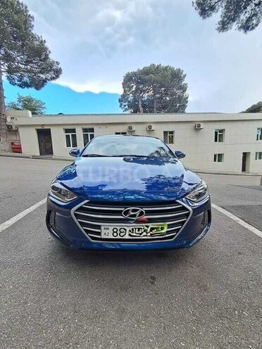 Hyundai Elantra-1