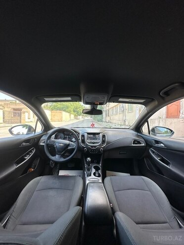 Chevrolet Cruze-10