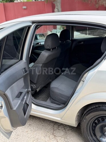 Opel Astra-7