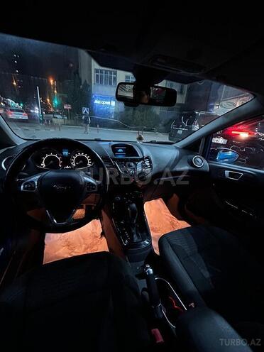 Ford Fiesta-5
