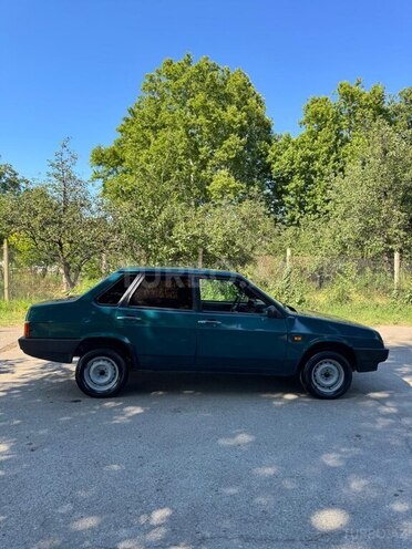LADA (VAZ) 21099-5