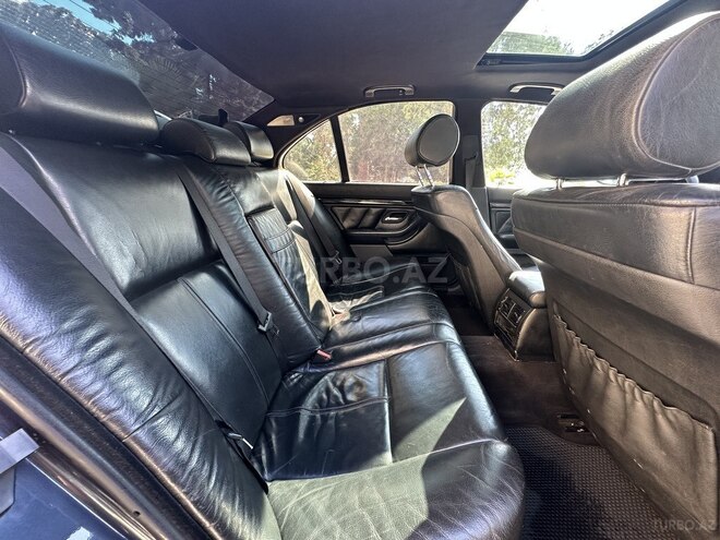 BMW 525-11
