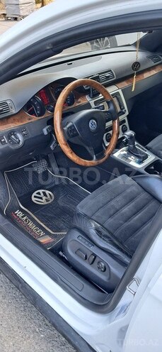 Volkswagen Passat-5
