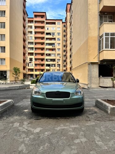 Hyundai Accent-1