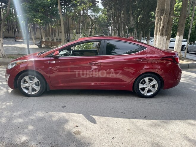Hyundai Elantra-2