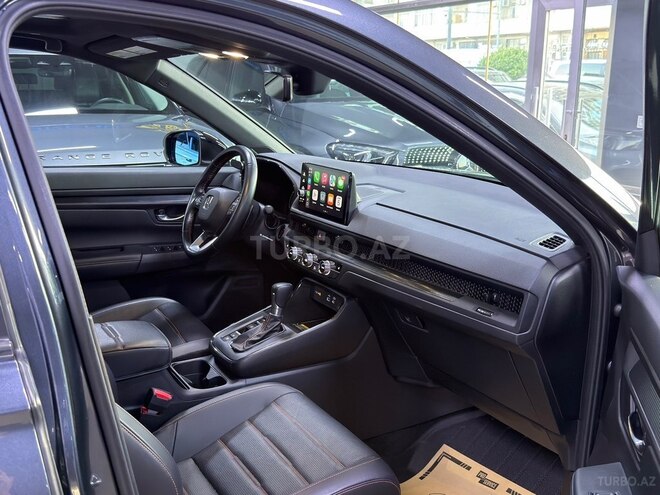 Honda CR-V-8