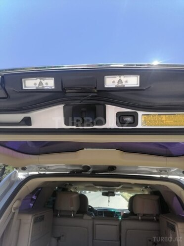 Lexus LX 570-13