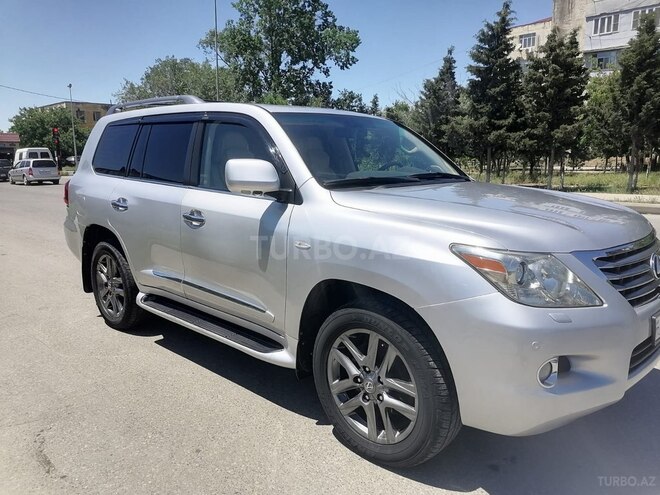 Lexus LX 570-16