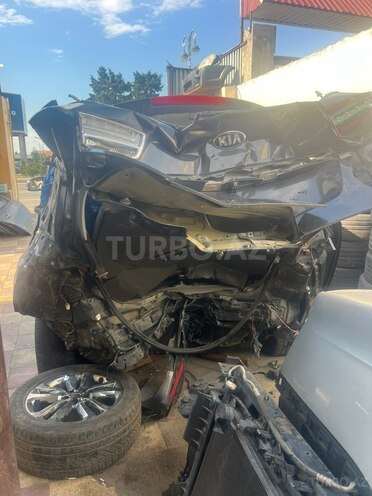 Kia Carnival-7